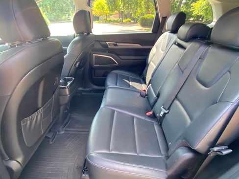 Used 2020 Kia Telluride LX image 9