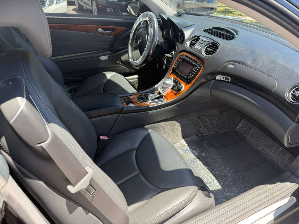 Used 2004 Mercedes-Benz SL 500 image 10