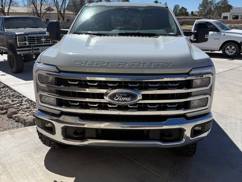 Used 2026 Ford F250 Lariat w/ Tremor Off-Road Package image 9