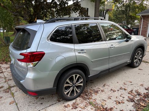 Used 2021 Subaru Forester Limited w/ Popular Package #3 AWD/4WD image 4