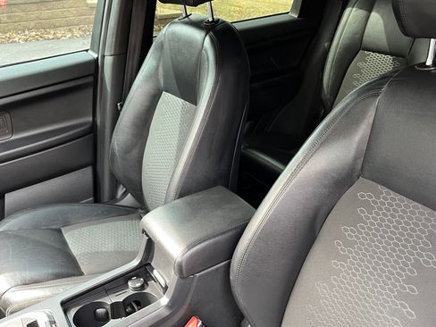 Used 2017 Land Rover Discovery Sport SE image 10