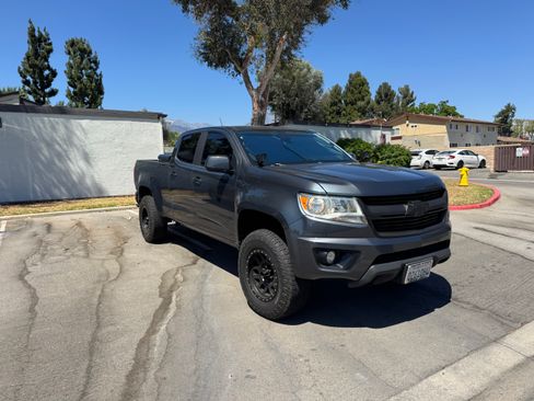 Used 2015 Chevrolet Colorado LT w/ LT Convenience Package RWD image 10