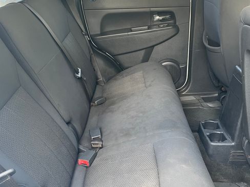 Used 2012 Jeep Liberty Sport image 8