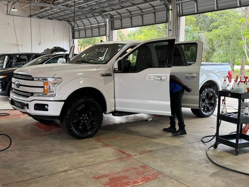 Used 2019 Ford F150 Lariat RWD image 11