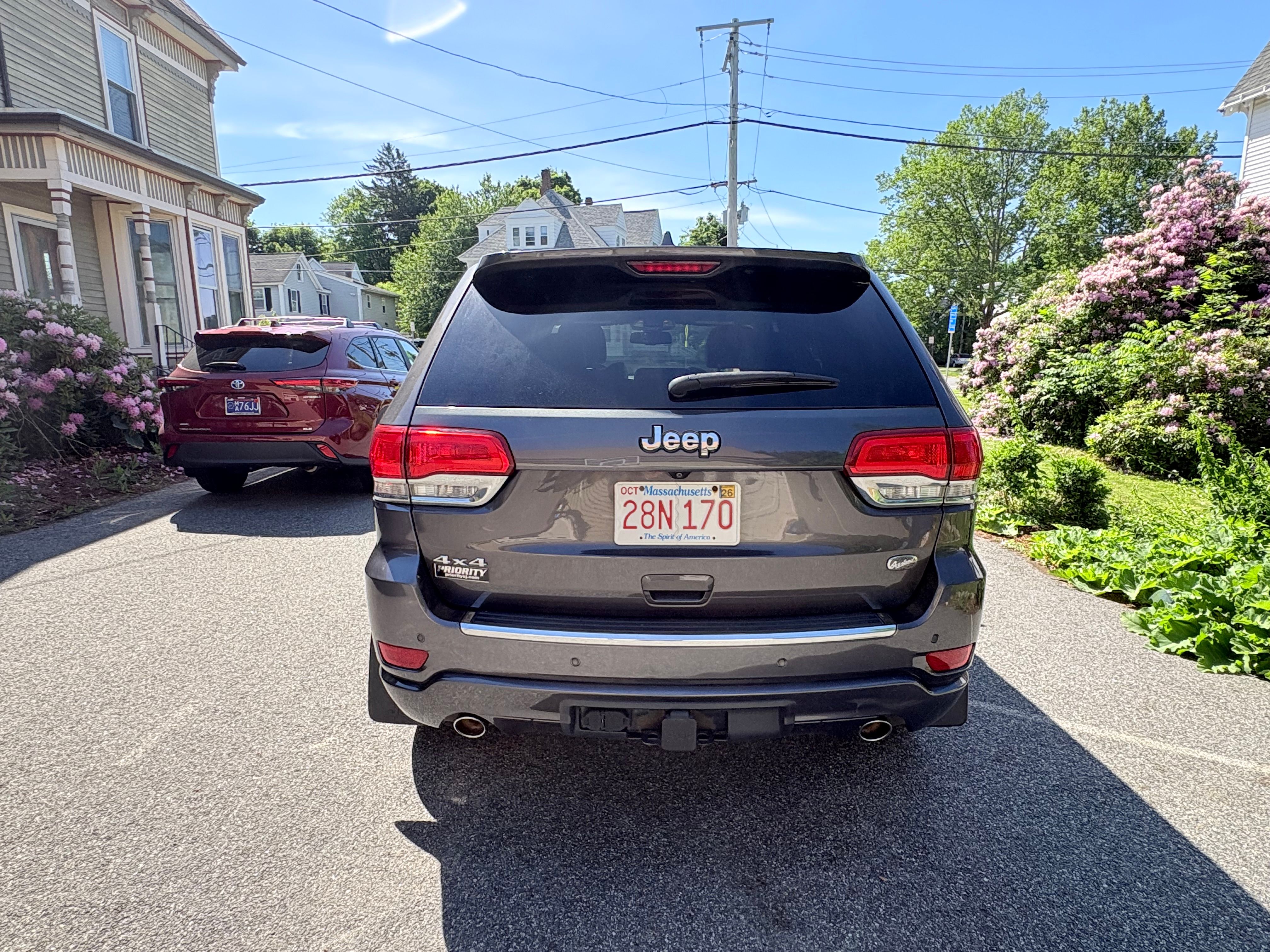 Used 2015 Jeep Grand Cherokee Overland AWD/4WD image 5
