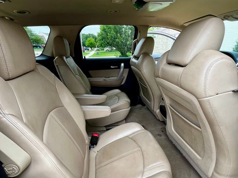 Used 2012 GMC Acadia SLT FWD image 19