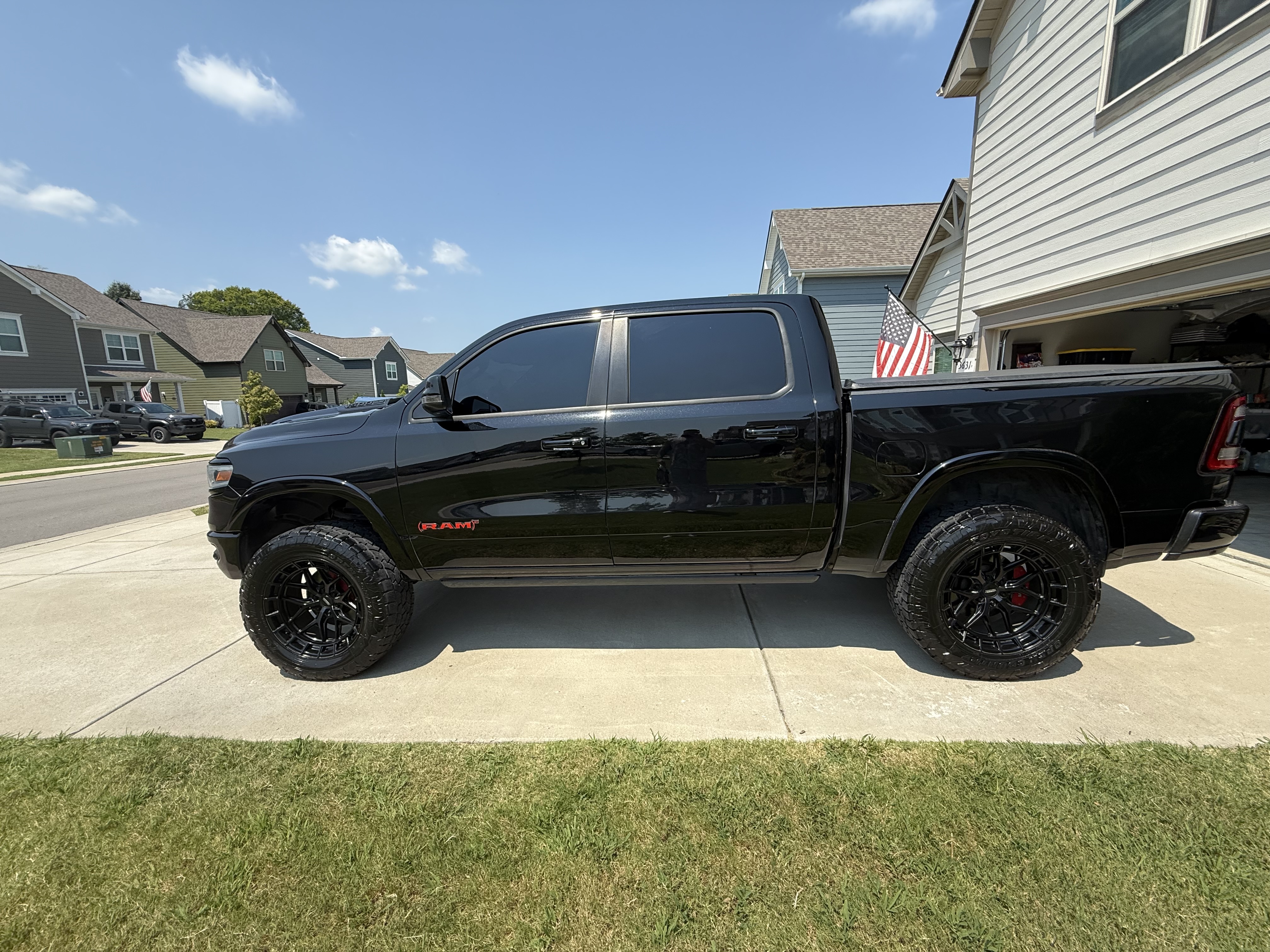 Used 2023 RAM 1500 Limited w/ (RED) Edition AWD/4WD image 5