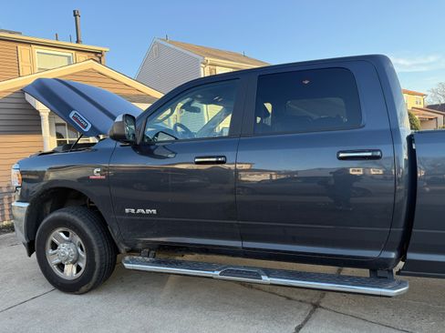 Used 2019 RAM 2500 Big Horn w/ Cold Weather Group image 2