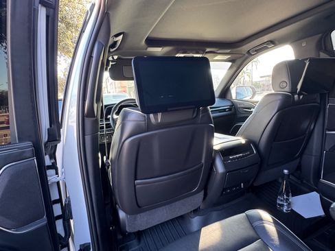 Used 2021 Cadillac Escalade Sport w/ Driver Assist Tech Package image 13