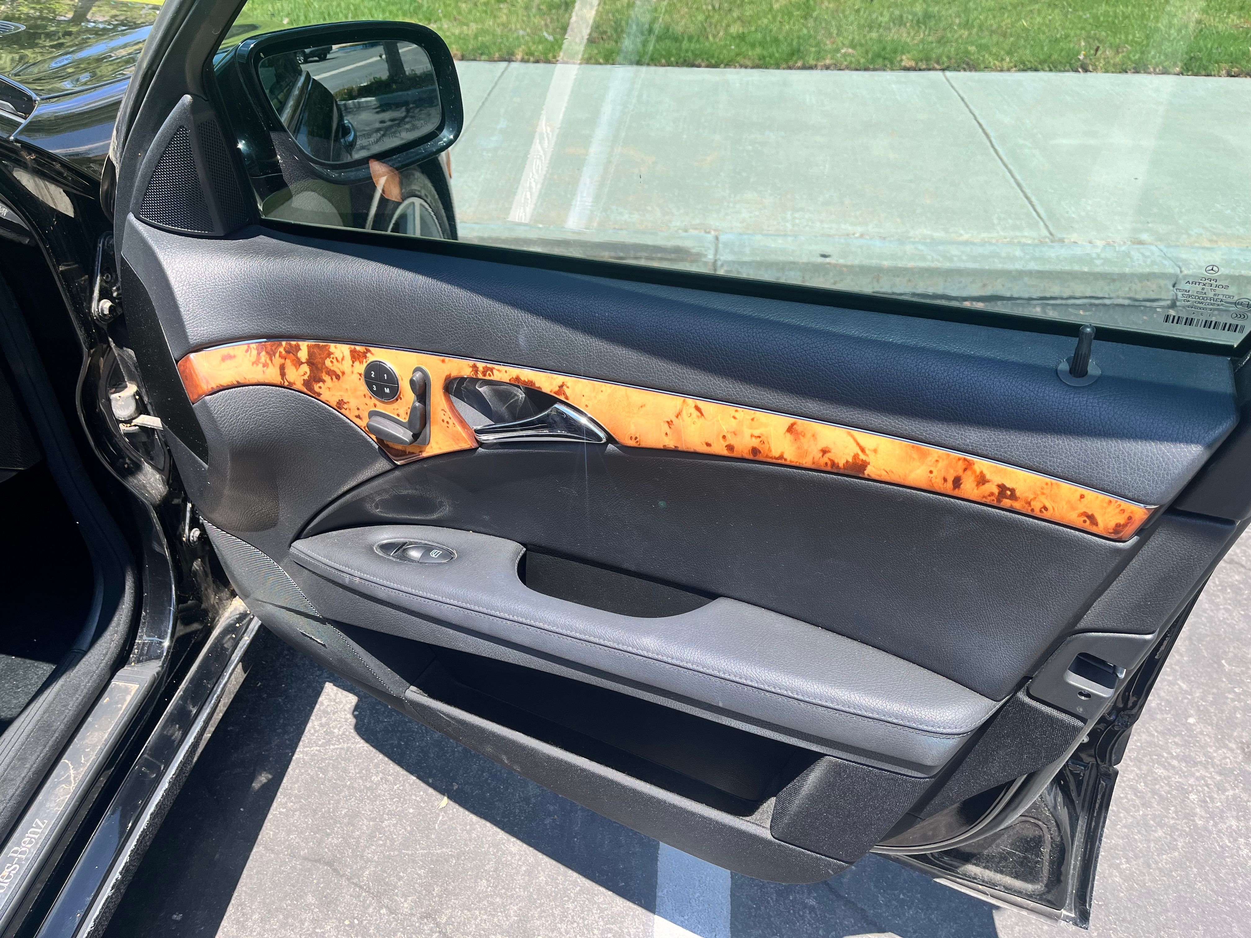 Used 2009 Mercedes-Benz E 350 Sedan image 11