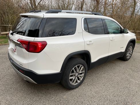 Used 2017 GMC Acadia SLE w/ Driver Alert Package I image 6