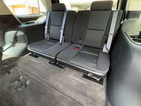 Used 2011 Chevrolet Tahoe LS image 22