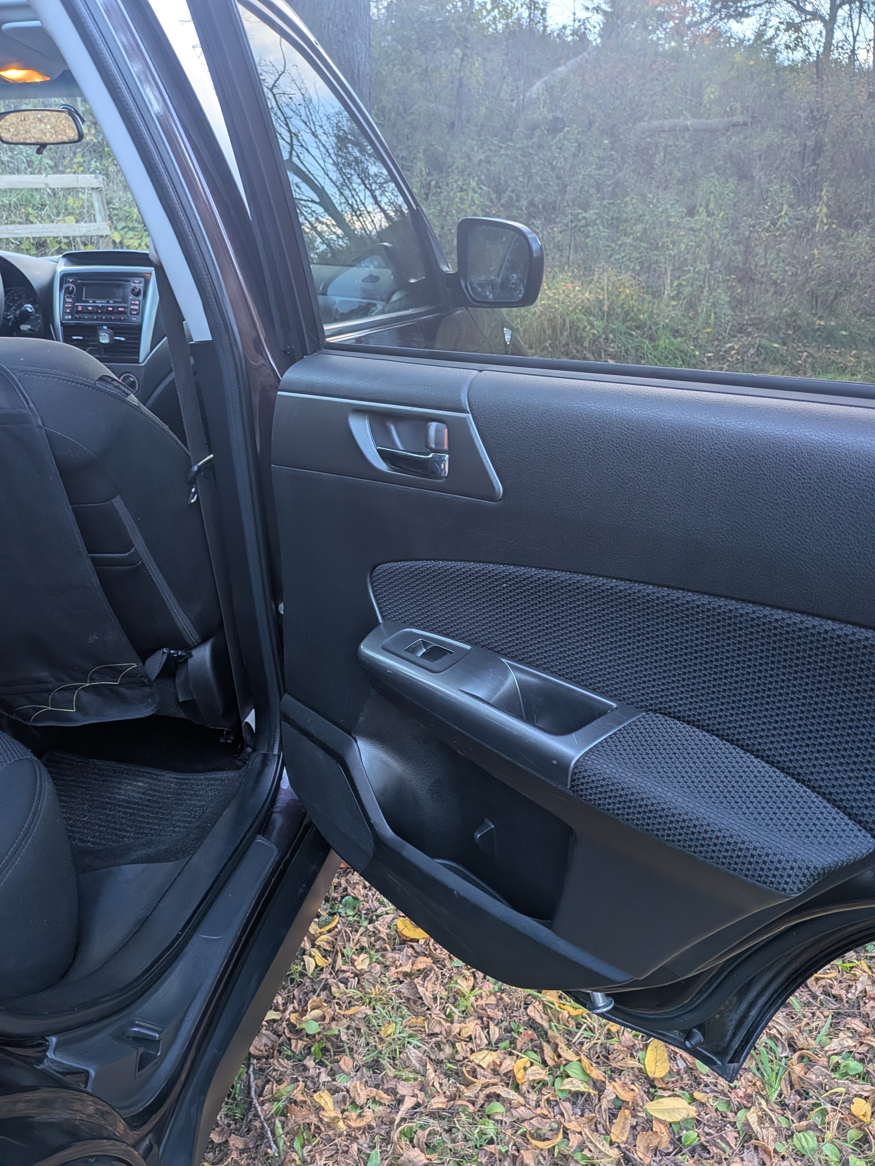 Used 2013 Subaru Forester 2.5X Premium AWD/4WD image 17