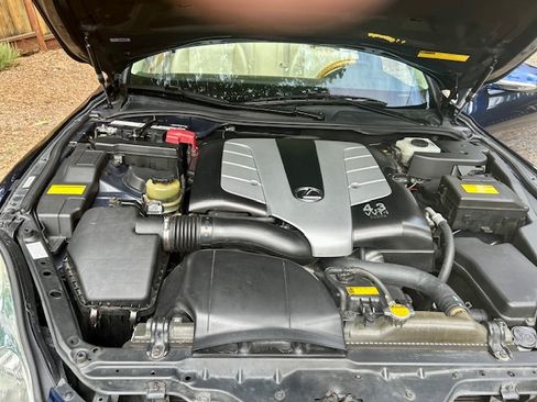 Used 2002 Lexus SC 430 Convertible RWD image 9