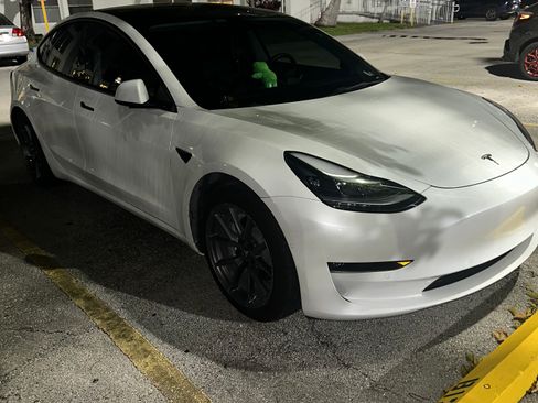 Used 2022 Tesla Model 3 Long Range image 9