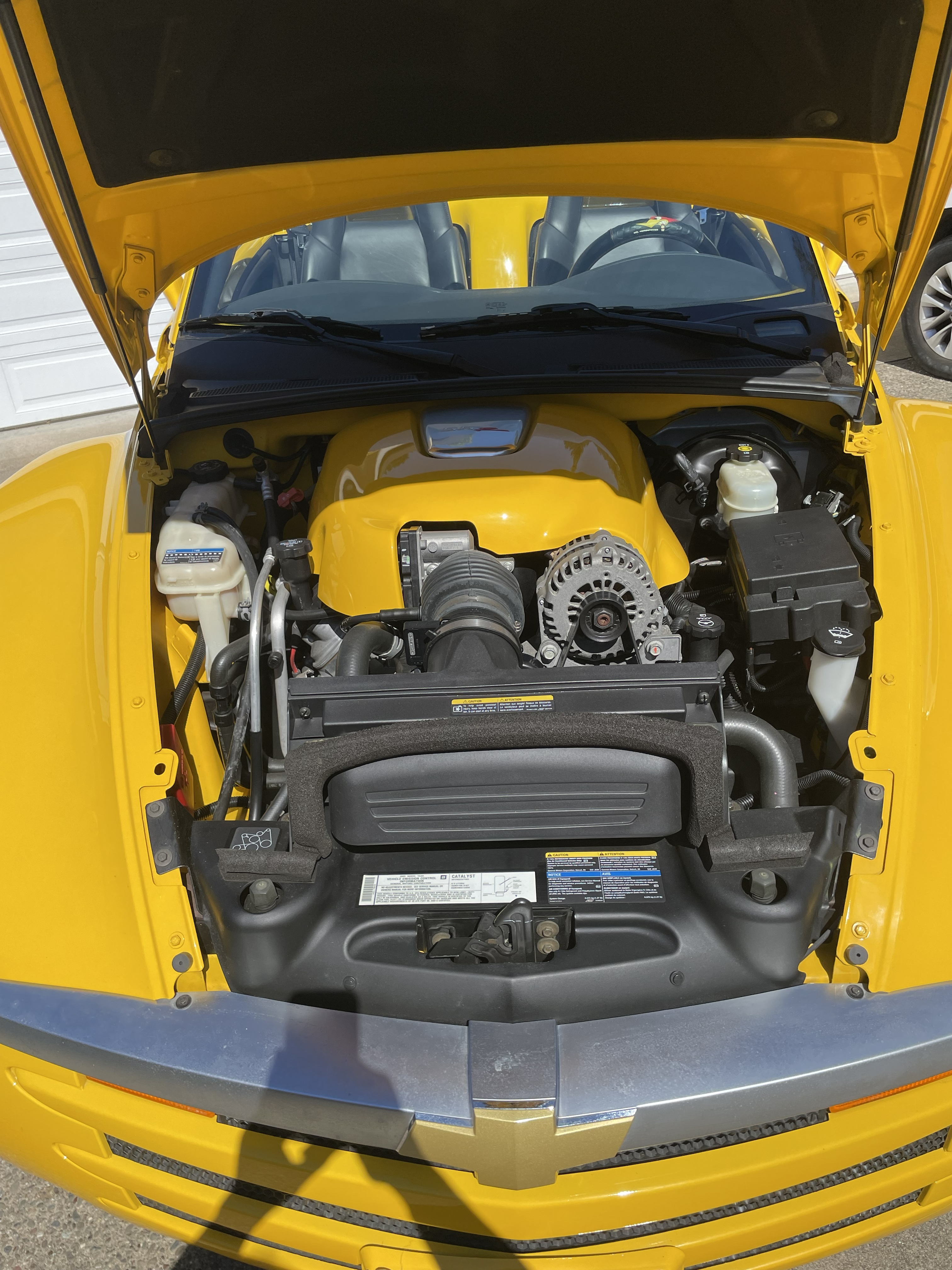 Used 2005 Chevrolet SSR w/ Preferred Equipment Group RWD image 16