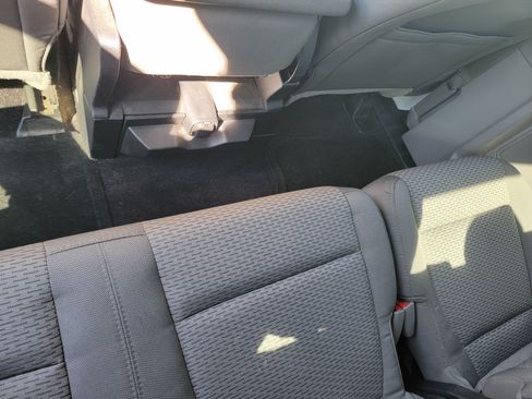 Used 2016 Ford F150 XLT image 2