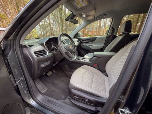 Used 2019 Chevrolet Equinox LT image 9