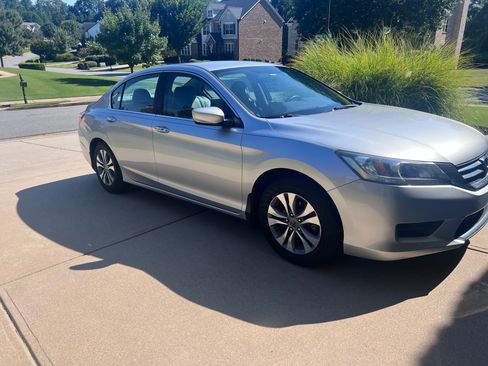 Used 2014 Honda Accord LX image 8