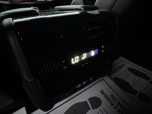 Used 2022 Jeep Wagoneer Series I image 23