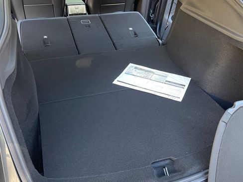 Used 2026 Tesla Model Y Premium Sport Utility 4D image 12