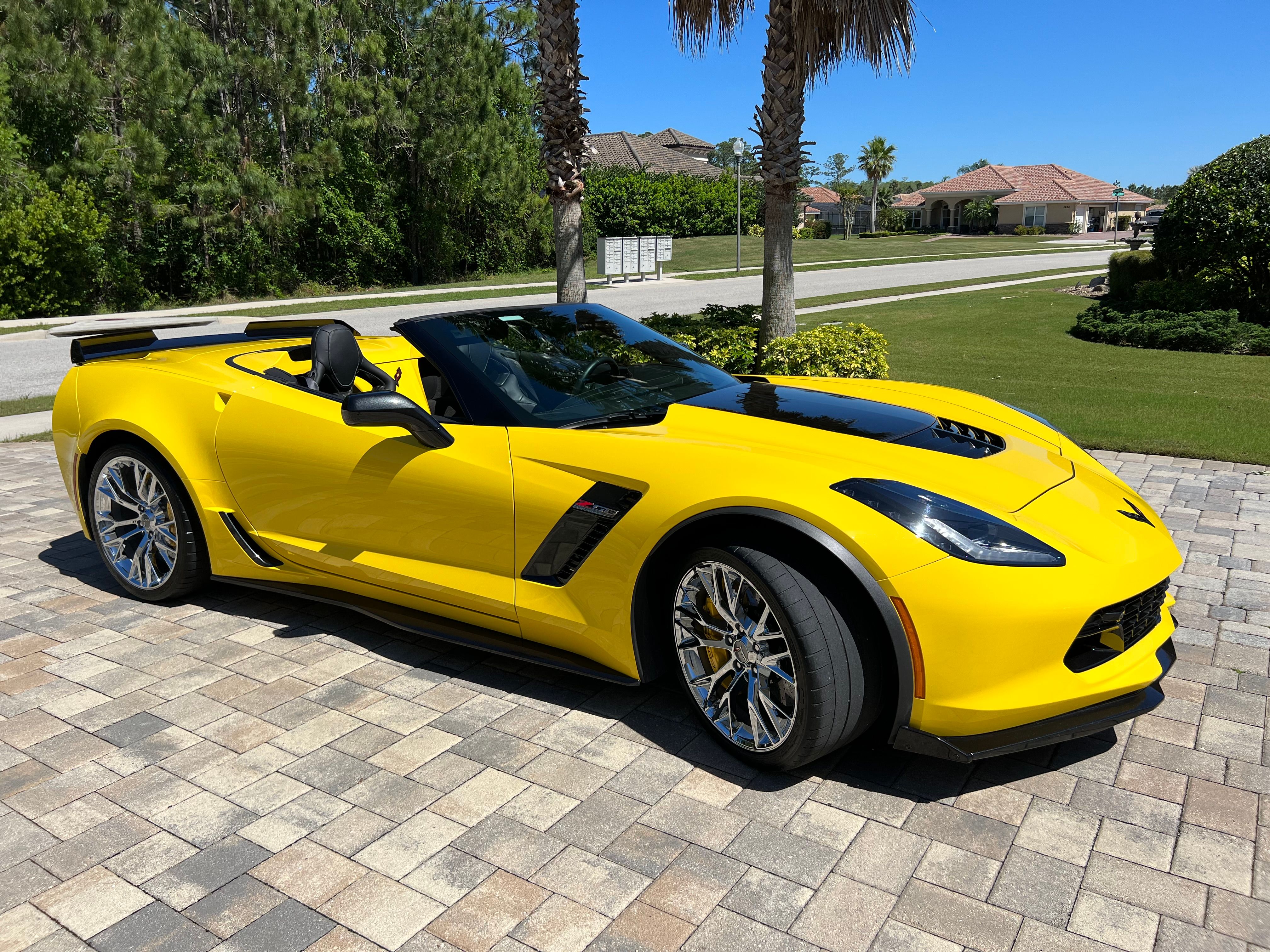 Used 2016 Chevrolet Corvette Z06 w/ Z07 Performance Package RWD image 6