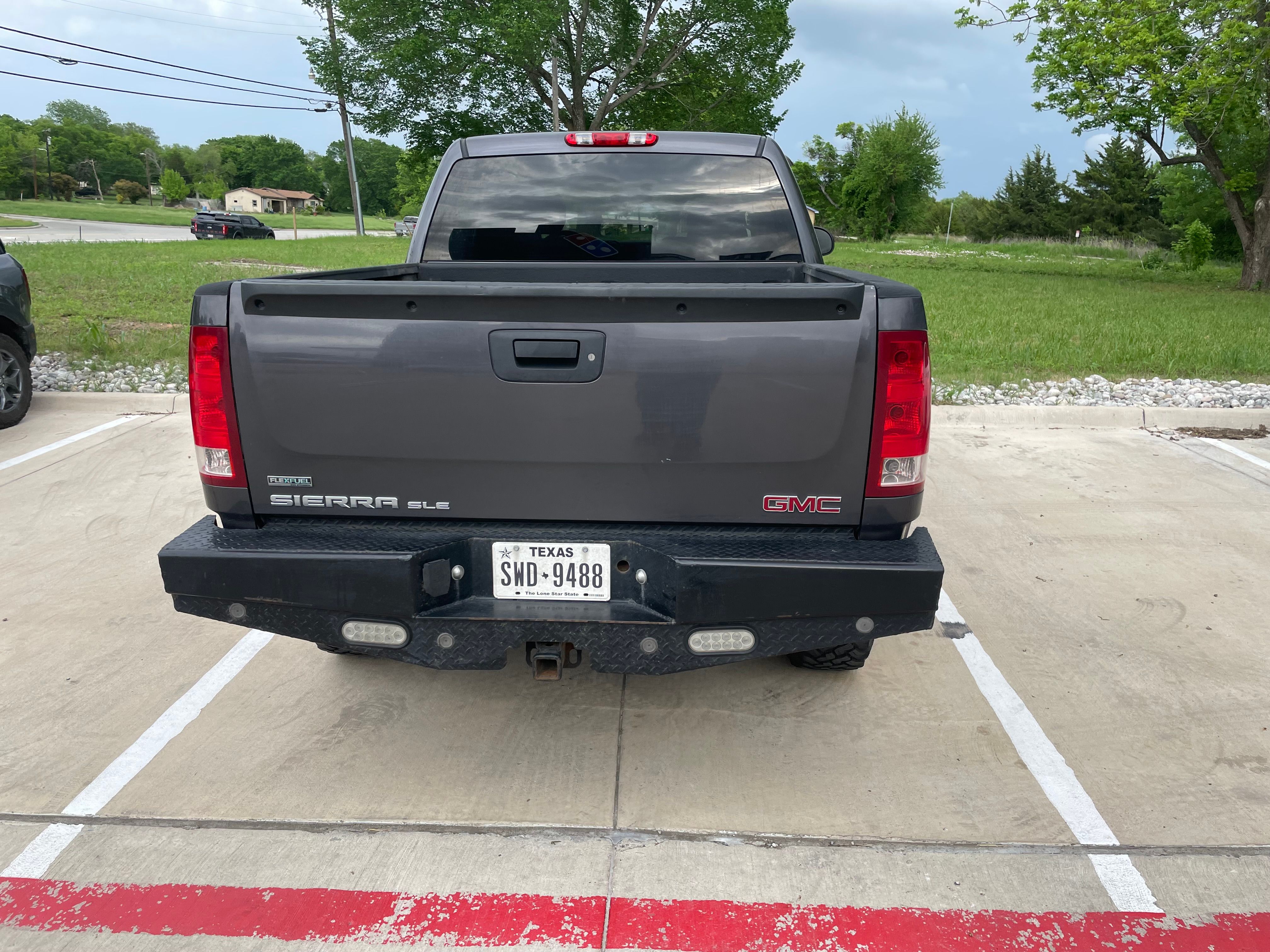 Used 2011 GMC Sierra 1500 SLE w/ Power Tech Package AWD/4WD image 9