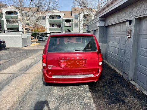 Used 2014 Dodge Grand Caravan American Value Package image 5