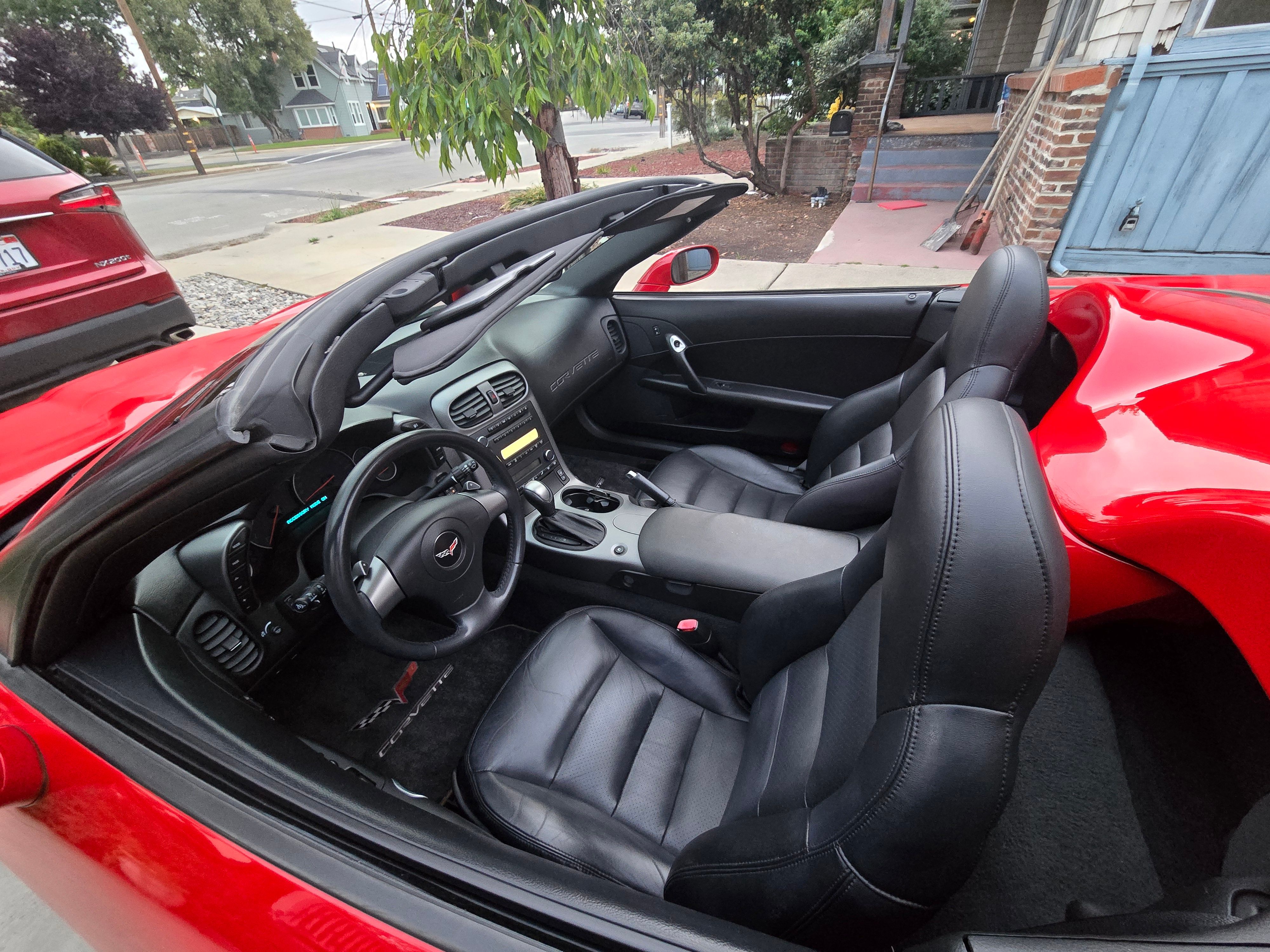 Used 2006 Chevrolet Corvette Convertible w/ Preferred Equipment Group RWD image 6
