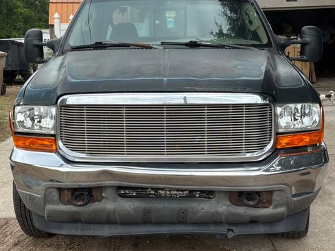 Used 2003 Ford F250 XLT RWD image 1