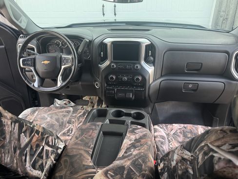 Used 2019 Chevrolet Silverado 1500 LT w/ All-Star Edition AWD/4WD image 5