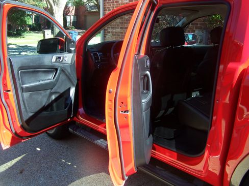 Used 2020 Ford Ranger Lariat w/ Equipment Group 501A Mid image 13