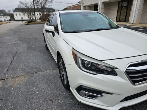 Used 2018 Subaru Legacy 3.6R Limited image 5