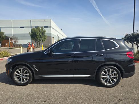 Used 2019 BMW X3 sDrive30i w/ Premium Package image 2