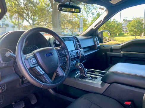 Used 2016 Ford F150 XLT w/ Equipment Group 302A Luxury image 5