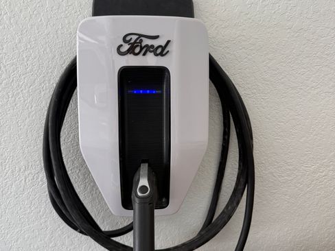 Used 2023 Ford F150 Lightning Lariat w/ Equipment Group 511A High image 29