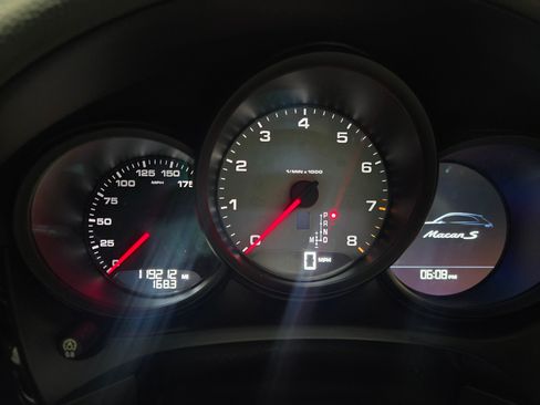 Used 2017 Porsche Macan S image 13