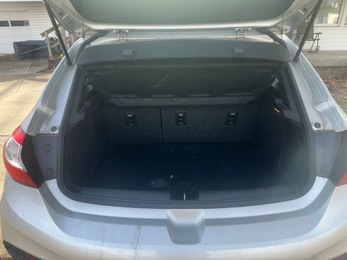 Used 2017 Chevrolet Cruze Premier image 11