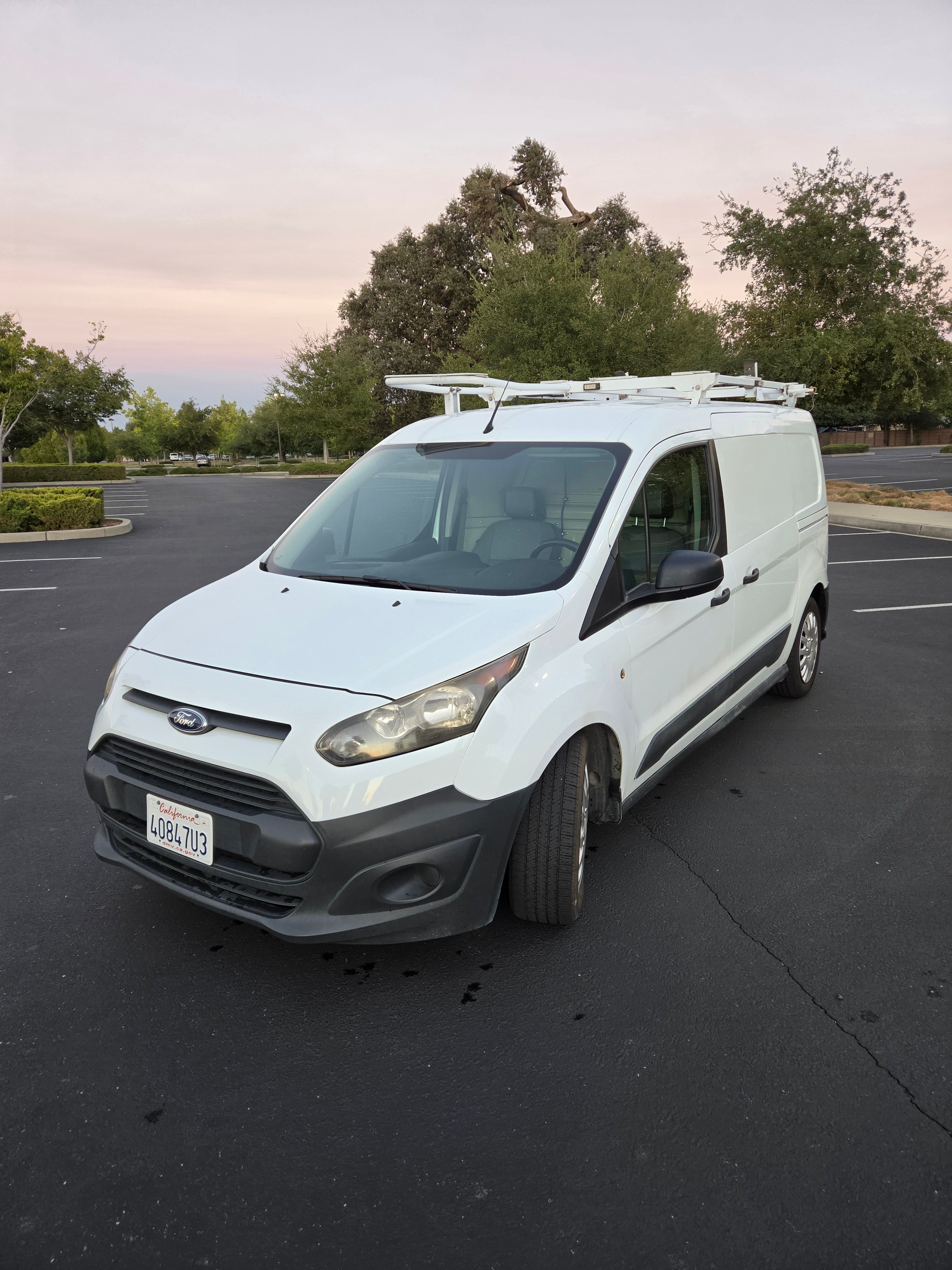 Used 2015 Ford Transit Connect XL FWD image 1