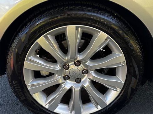 Used 2017 Land Rover Range Rover Supercharged image 21