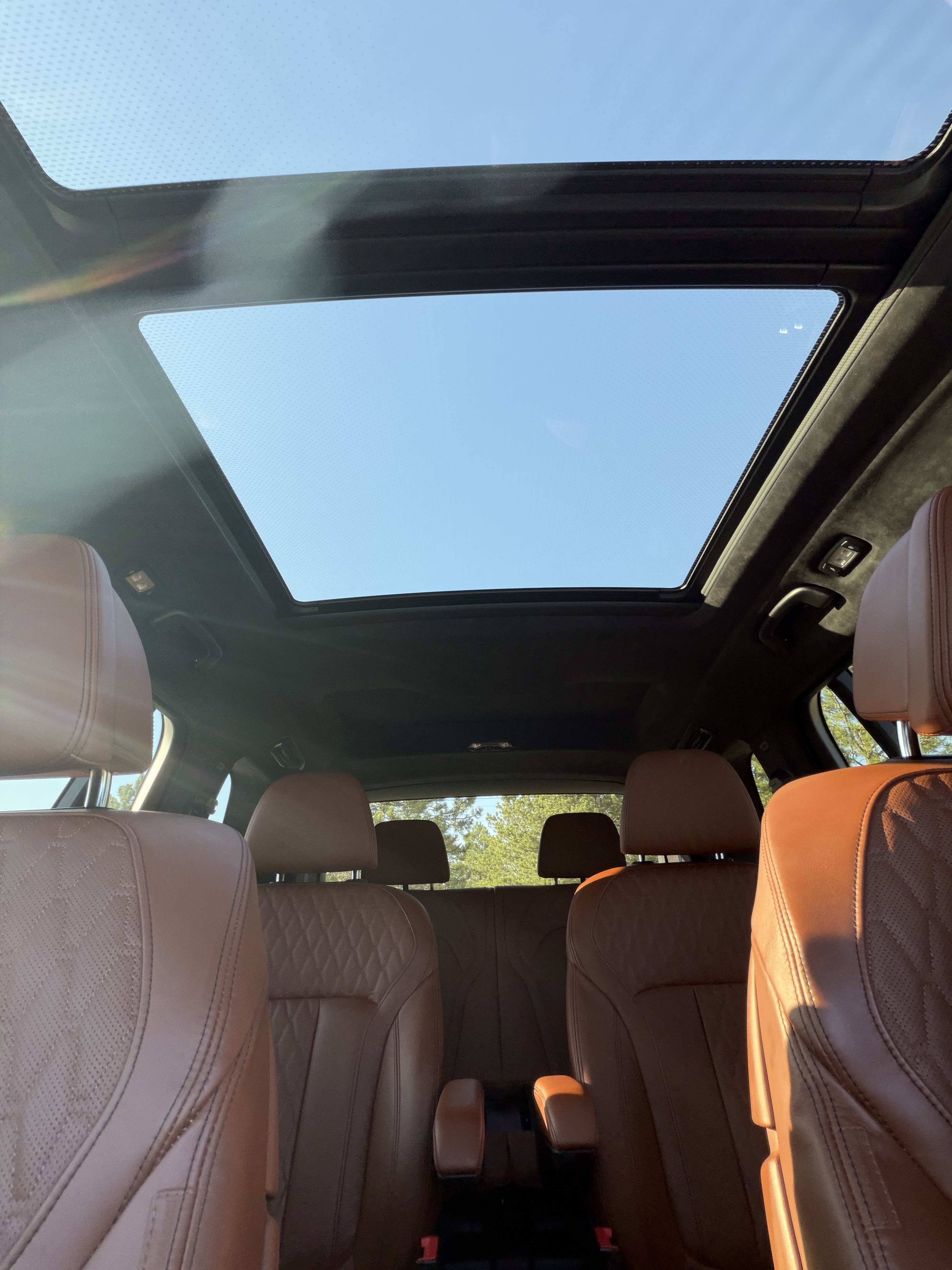 Used 2025 BMW X7 M60i AWD/4WD image 18