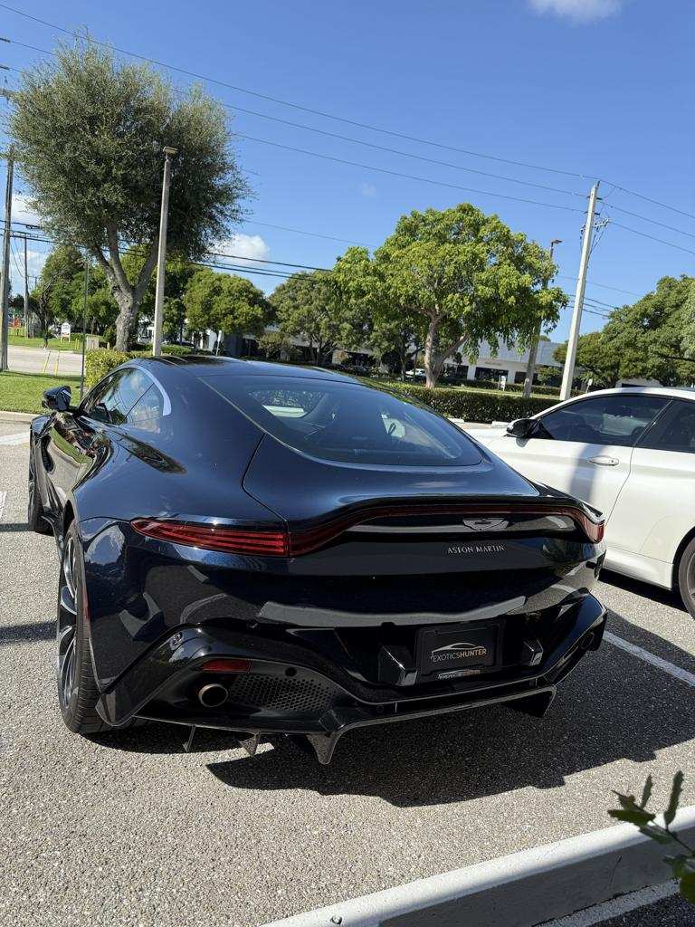Used 2019 Aston Martin V8 Vantage Coupe RWD image 6