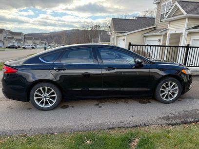 Used 2017 Ford Fusion SE