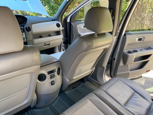 Used 2014 Honda Pilot LX image 11