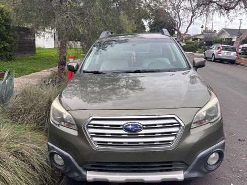 Used 2015 Subaru Outback 2.5i Limited image 4