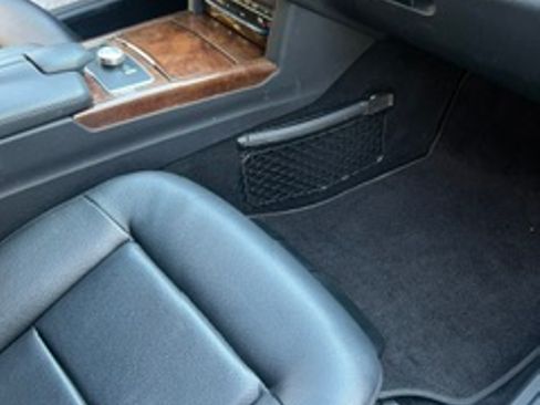 Used 2013 Mercedes-Benz E 350 4MATIC Sedan image 13