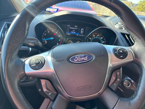 Used 2013 Ford Escape Titanium w/ Parking Technology Pkg AWD/4WD image 5
