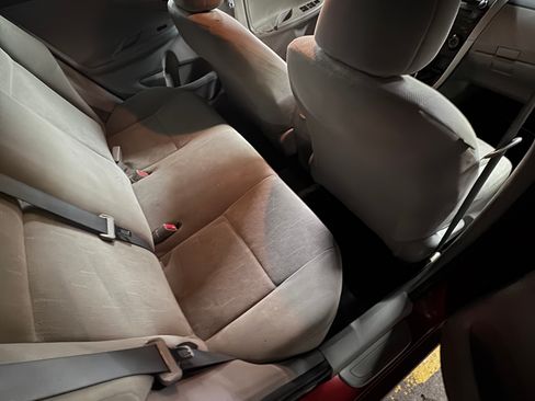 Used 2012 Toyota Corolla L image 18