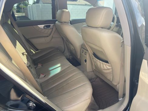 Used 2013 INFINITI FX37 AWD w/ Premium Pkg image 11