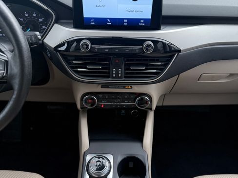 Used 2021 Ford Escape SEL image 12